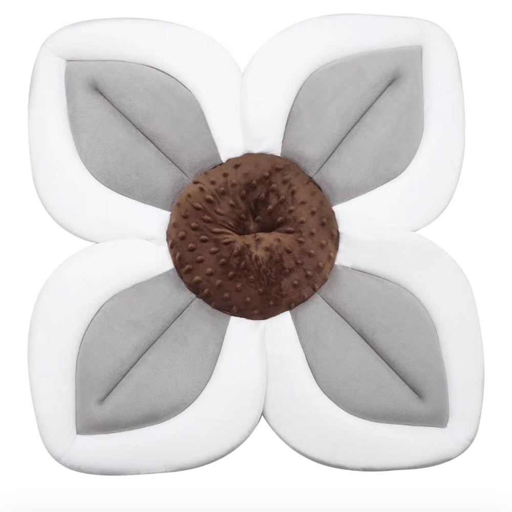 Baby bath flower pad